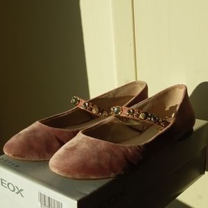 Dazzling Mary Jane Flats